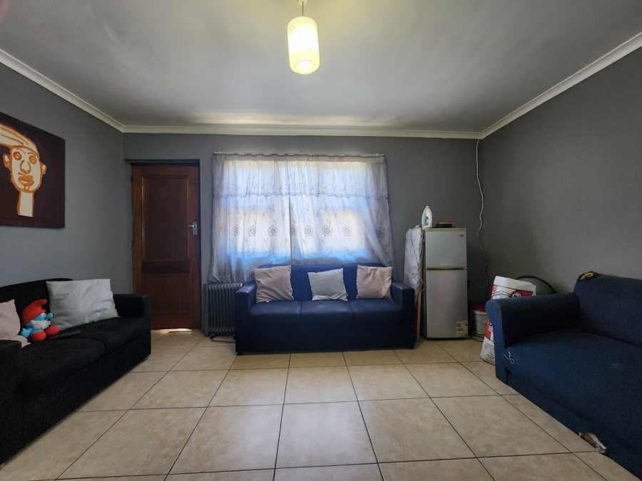 3 Bedroom Property for Sale in Park Village Western Cape